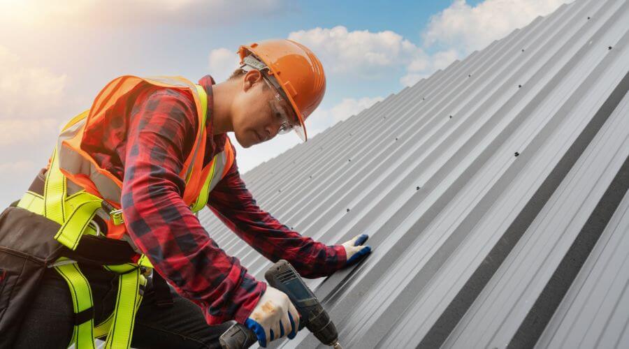 GAF roofing contractor in Bondurant, IA